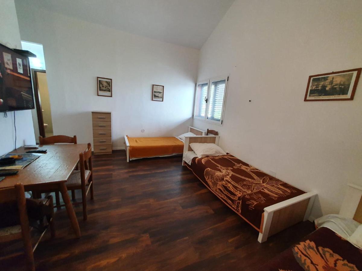 Vila Slavonia Vis Exterior foto